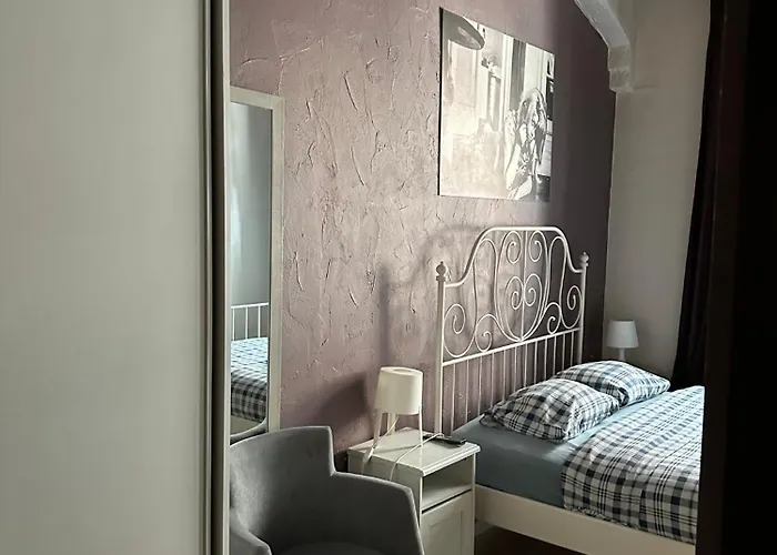 Rum i privatbostad Kolysanka Private In Old Town Poznań